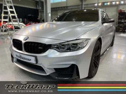 BMW M4 (F82) 무광실버크롬 \
