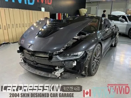 BMW i8 로드스터 형광캔디그린랩핑 \