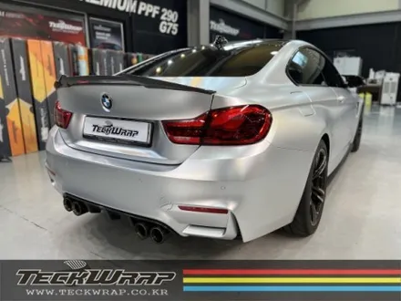 BMW M4 (F82) 무광실버크롬 \