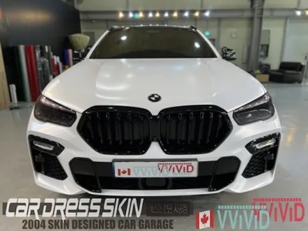 BMW X6(G06) 무광화이트 \'사틴화이트\' 크롬딜리트 전체랩핑 + 라이트필름 / 인천 서구 가좌동