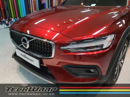 볼보 V60 캔디다크레드크롬 \