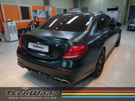 다크 한 무광그린블랙 벤츠 E63AMG 다크그린래핑 / 인천 서구
