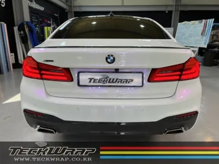 랩핑으로 티 나지 않게 사고 수리까지? BMW 520d G바디 화이트카멜레온 택랩(TeckWrap) 라벤더펄 전체랩핑 / 인천 서구