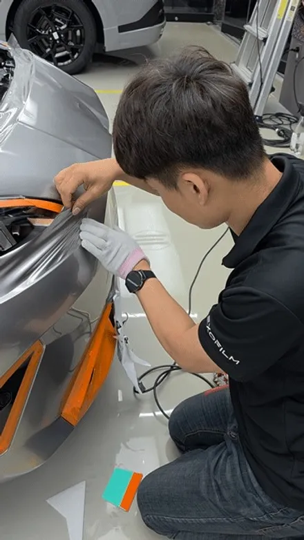 [인천랩핑]순정색상이 지겨워졌다면?BMW 120 하이그로시 \'고광택GT실버\' 전체랩핑 / 인천 서구 가좌동