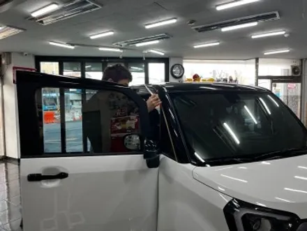 2024 기아 레이 투톤 랩핑 작업 시공 대전 카드레스스킨 / 대전 중구 산성동