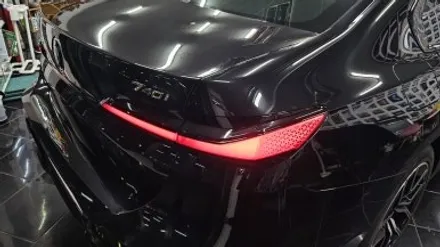 2024년형 BMW 740Li 크롬 죽이기 랩핑 작업 대전 카드레스스킨 / 대전 중구 산성동