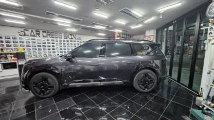 2024년 KIA EV9 AWD 생활보호필름 PPF 작업 및 로고 카본 랩핑 시공 / 대전 중구 산성동