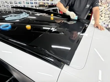현대 투싼 NX4 블랙&화이트 투톤 랩핑 시공기 대전 카드레스스킨 / 대전 중구 산성동