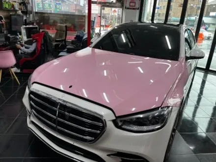 벤츠 S450d 택랩 고광택 밀레니얼 핑크(millennial pink) 전체 랩핑 대전 카드레스스킨 / 대전 중구 산성동