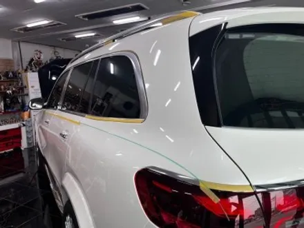 벤츠 gls 600 마이바흐 고광택 듀오톤 시공 대전 카드레스스킨 / 대전 중구 산성동