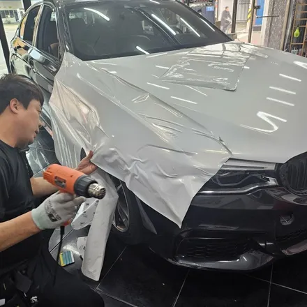 BMW 520d 대전 전체랩핑 시공 카드레스스킨 전문샵 / 대전 중구 산성동