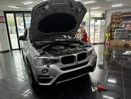 BMW F26 X4 강렬한 레드 랩핑으로 스포츠성이 짙어지다. [전체랩핑, 루프스킨, 포인트 랩핑] 대전 카드레스스킨 / 대전 중구 산성동