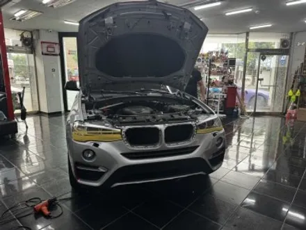 BMW F26 X4 강렬한 레드 랩핑으로 스포츠성이 짙어지다. [전체랩핑, 루프스킨, 포인트 랩핑] 대전 카드레스스킨 / 대전 중구 산성동