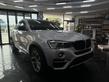 BMW F26 X4 강렬한 레드 랩핑으로 스포츠성이 짙어지다. [전체랩핑, 루프스킨, 포인트 랩핑] 대전 카드레스스킨 / 대전 중구 산성동