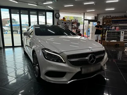 밴츠 cls 3m 하이그로시 루프스킨 시공! (사이드스커트&스포일러) / 대전 중구 산성동