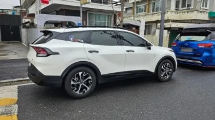 기아 준중형 SUV 스포티지 크롬죽이기 및 카본 부분 랩핑 / 대전 중구 산성동