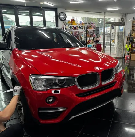 BMW F26 X4 강렬한 레드 랩핑으로 스포츠성이 짙어지다. [전체랩핑, 루프스킨, 포인트 랩핑] 대전 카드레스스킨 / 대전 중구 산성동