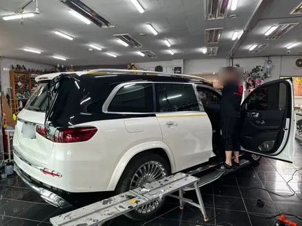 벤츠 gls 600 마이바흐 고광택 듀오톤 시공 대전 카드레스스킨 / 대전 중구 산성동