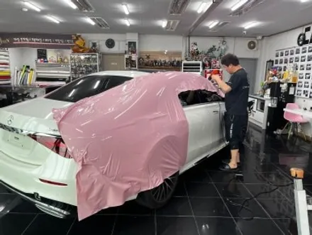 벤츠 S450d 택랩 고광택 밀레니얼 핑크(millennial pink) 전체 랩핑 대전 카드레스스킨 / 대전 중구 산성동