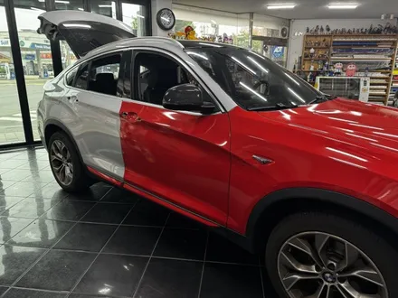 BMW F26 X4 강렬한 레드 랩핑으로 스포츠성이 짙어지다. [전체랩핑, 루프스킨, 포인트 랩핑] 대전 카드레스스킨 / 대전 중구 산성동