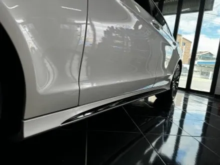 밴츠 cls 3m 하이그로시 루프스킨 시공! (사이드스커트&스포일러) / 대전 중구 산성동