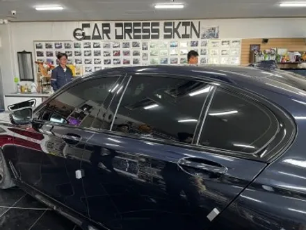 BMW 7시리즈 G바디 크롬죽이기 시공 대전 카드레스스킨 / 대전 중구 산성동