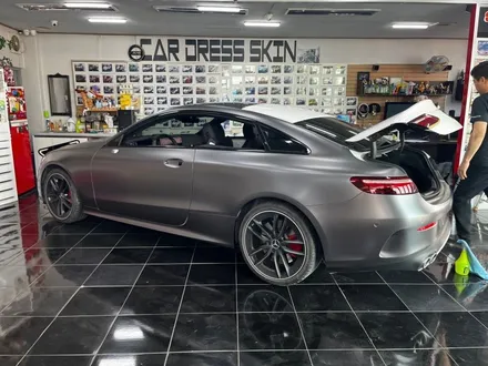 벤츠 AMG CLE 53 3M 사틴 다크 그레이 전체 랩핑 대전 카드레스스킨 / 대전 중구 산성동