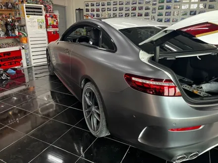 벤츠 AMG CLE 53 3M 사틴 다크 그레이 전체 랩핑 대전 카드레스스킨 / 대전 중구 산성동