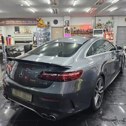 벤츠 AMG E53 쿠페 사틴 블랙 색상 전체 랩핑 시공 및 크롬죽이기 대전 카드레스스킨 / 대전 중구 산성동