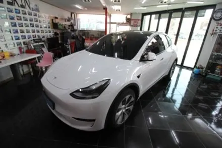 테슬라 모델 Y 3M 2080 사틴블랙 전체랩핑 시공기 대전 카드레스스킨 / 대전 중구 산성동