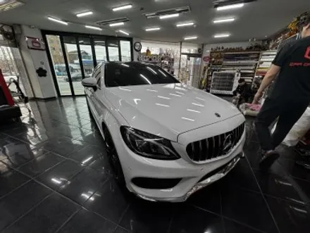 밴츠 c63 amg 쿠페 [3m 사틴 블랙] 전체 시공 대전 카드레스스킨 / 대전 중구