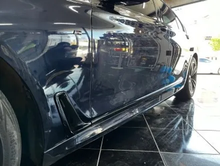 BMW 7시리즈 G바디 크롬죽이기 시공 대전 카드레스스킨 / 대전 중구 산성동