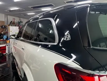 벤츠 gls 600 마이바흐 고광택 듀오톤 시공 대전 카드레스스킨 / 대전 중구 산성동