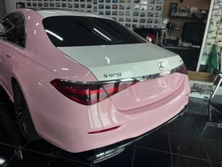벤츠 S450d 택랩 고광택 밀레니얼 핑크(millennial pink) 전체 랩핑 대전 카드레스스킨 / 대전 중구 산성동