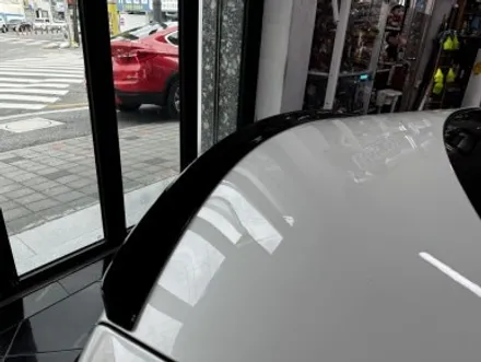 밴츠 cls 3m 하이그로시 루프스킨 시공! (사이드스커트&스포일러) / 대전 중구 산성동