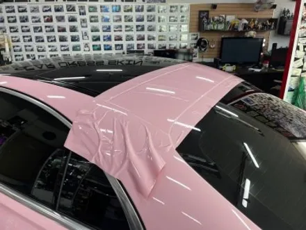 벤츠 S450d 택랩 고광택 밀레니얼 핑크(millennial pink) 전체 랩핑 대전 카드레스스킨 / 대전 중구 산성동