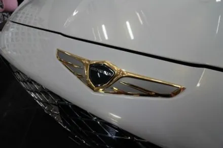 재네시스 g90 사고 수리 전체 랩핑 3m 화이트 골드 대전 카드레스스킨 / 대전 중구 산성동