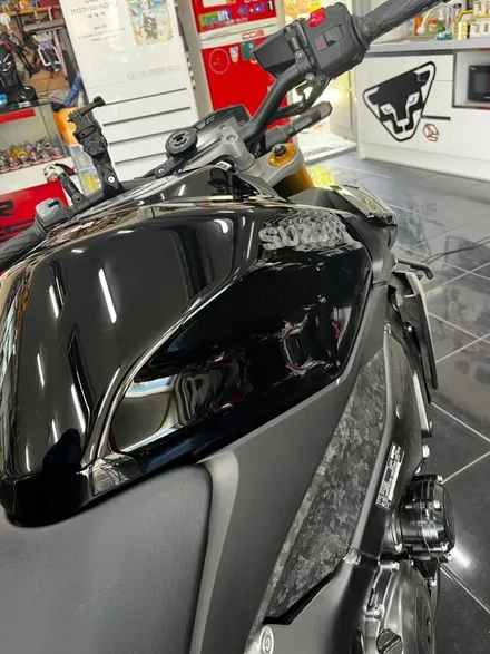 스즈키 gsx-s1000 기름탱크 PPF 생활보호필름 시공 / 대전 중구 산성동