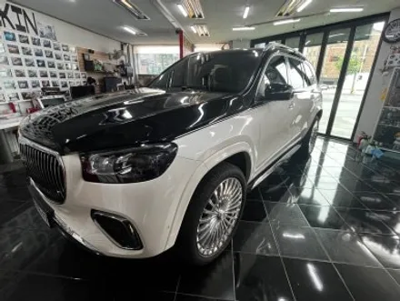 벤츠 gls 600 마이바흐 고광택 듀오톤 시공 대전 카드레스스킨 / 대전 중구 산성동