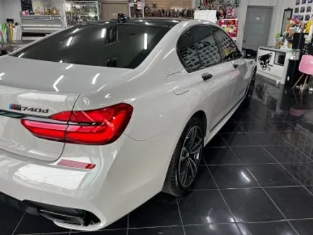 BMW 740d G12 택랩 슬레이트 그레이 (SLATE GREY) 고광택 필름 전체 랩핑 시공 대전 카드레스스킨 / 대전 중구 산성동
