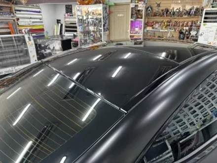밴츠 c63 amg 쿠페 [3m 사틴 블랙] 전체 시공 대전 카드레스스킨 / 대전 중구