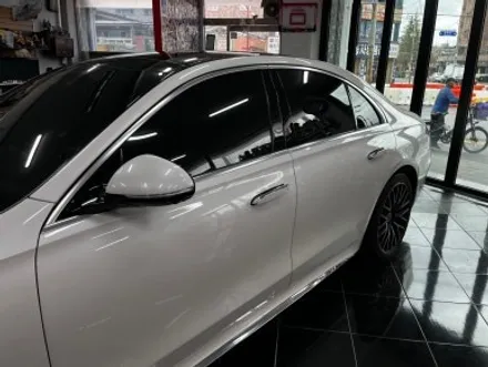 벤츠 S450d 택랩 고광택 밀레니얼 핑크(millennial pink) 전체 랩핑 대전 카드레스스킨 / 대전 중구 산성동