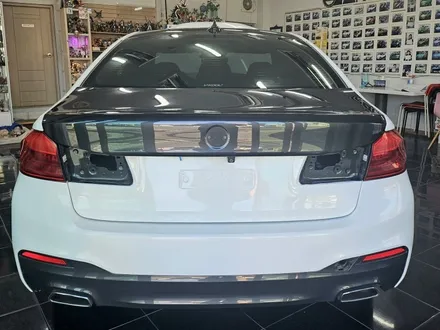 BMW 520d 대전 전체랩핑 시공 카드레스스킨 전문샵 / 대전 중구 산성동