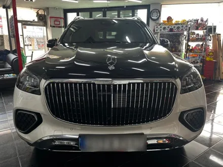 벤츠 gls 600 마이바흐 고광택 듀오톤 시공 대전 카드레스스킨 / 대전 중구 산성동