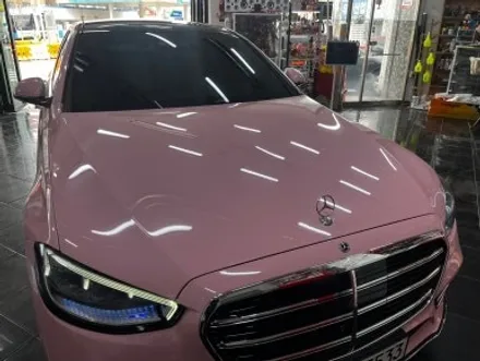 벤츠 S450d 택랩 고광택 밀레니얼 핑크(millennial pink) 전체 랩핑 대전 카드레스스킨 / 대전 중구 산성동