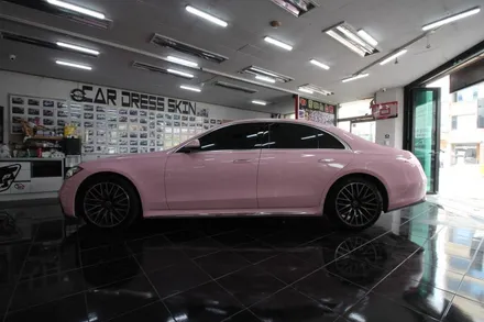 벤츠 S450d 택랩 고광택 밀레니얼 핑크(millennial pink) 전체 랩핑 대전 카드레스스킨 / 대전 중구 산성동