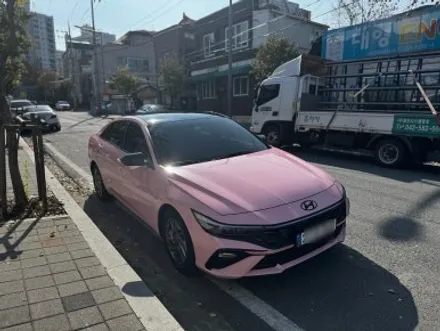 아반떼 CM7 [택랩 고광택] 밀레니엄 핑크 전체 랩핑 시공기 대전 카드레스스킨 / 대전 중구