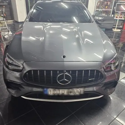 벤츠 AMG E53 쿠페 사틴 블랙 색상 전체 랩핑 시공 및 크롬죽이기 대전 카드레스스킨 / 대전 중구 산성동