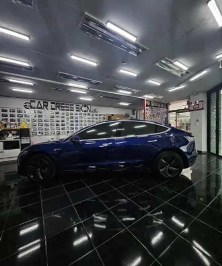 테슬라 모델3 크롬죽이기 대전 카드레스킨 / 대전 중구 산성동