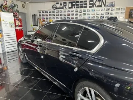 BMW 7시리즈 G바디 크롬죽이기 시공 대전 카드레스스킨 / 대전 중구 산성동